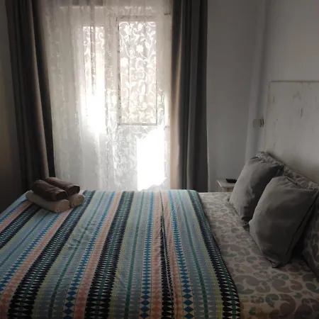 En ゲストハウス 4*