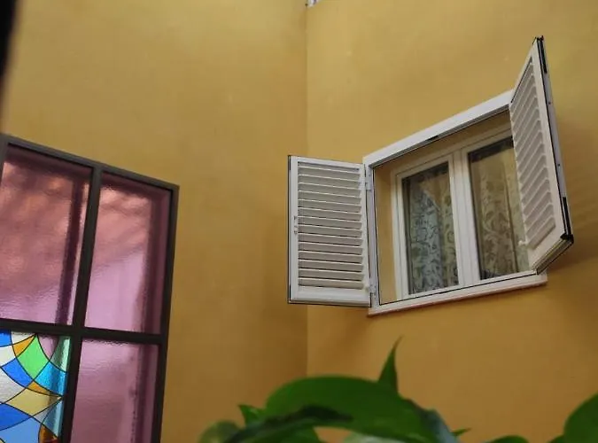 加的斯睡眠旅馆 加的斯